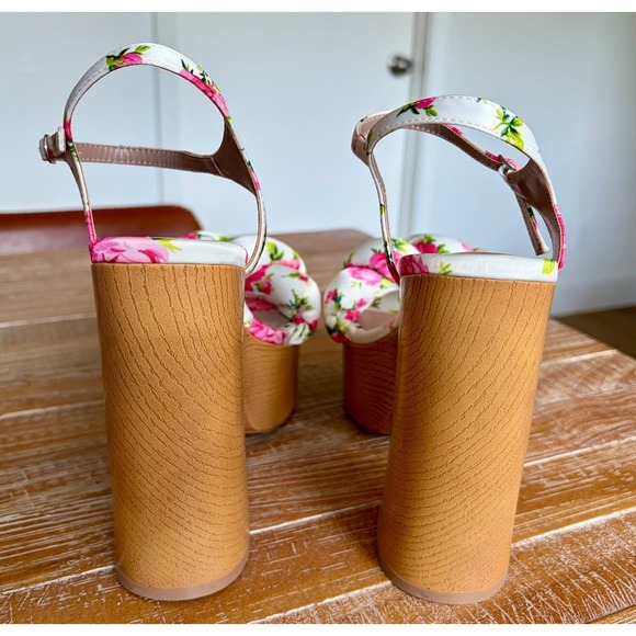 Betsey Johnson Mandee Platform Heels 6.5 Floral Coquette Chunky Sandal Pink Rose - Picture 4 of 7